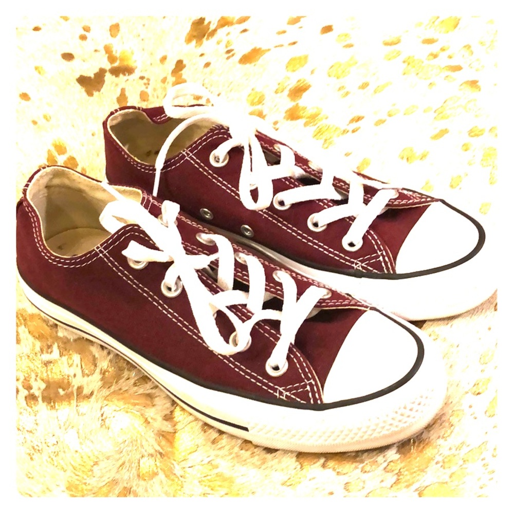 Converse Unisex Maroon color- worn 1x